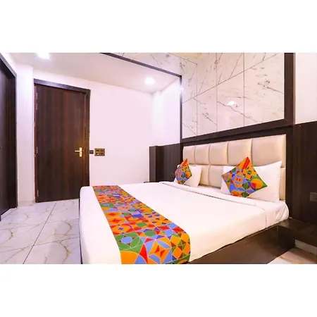 Hotel Agra Grand Sparrow Inn